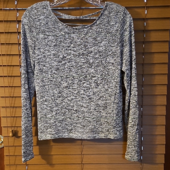 Women's Gray Long Sleeve Lightweight Sweater - Picture 1 of 5